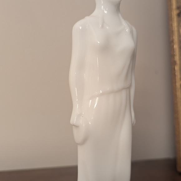 ​Vintage 1969 Avon Grecian Lady Milk Glass Decanter - Skin So Soft Bath Oil - Picture 6 of 9